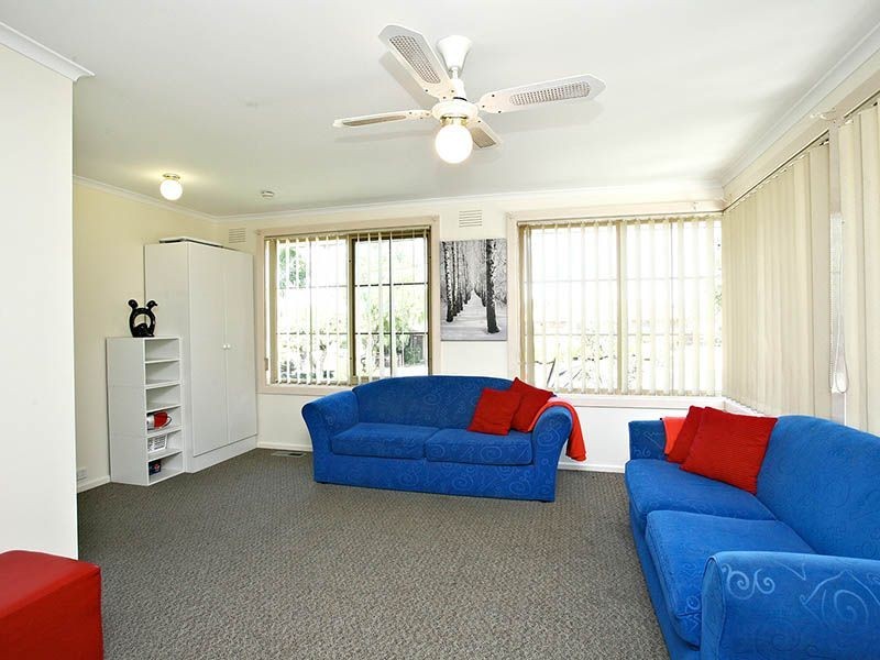43 North Circular Road, Gladstone Park VIC 3043