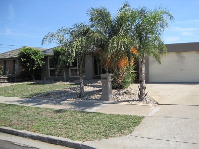 63 Lenoak Street, Gladstone Park VIC 3043