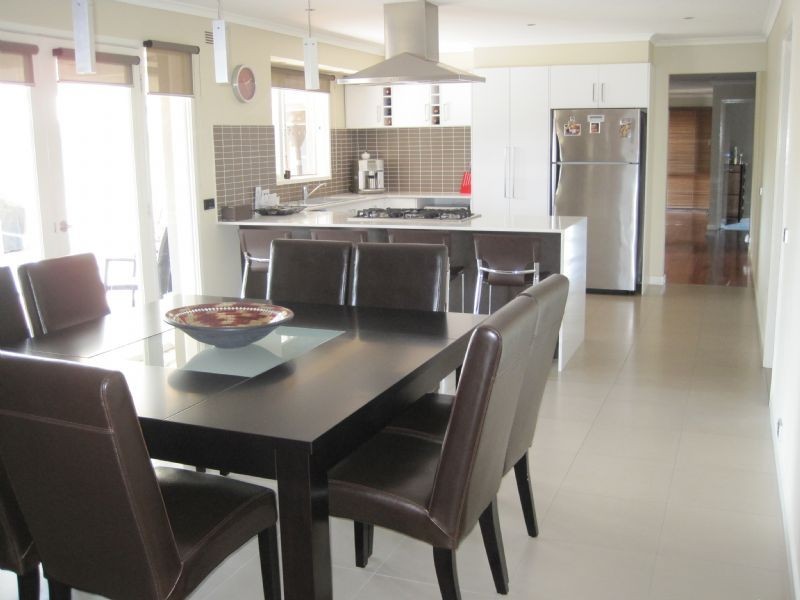 63 Lenoak Street, Gladstone Park VIC 3043