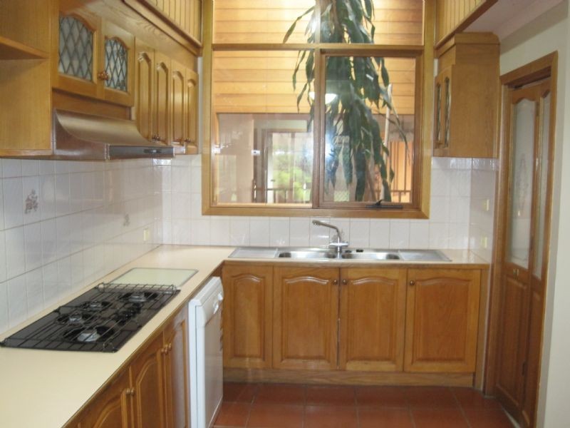 18 Winster Court, Greenvale VIC 3059