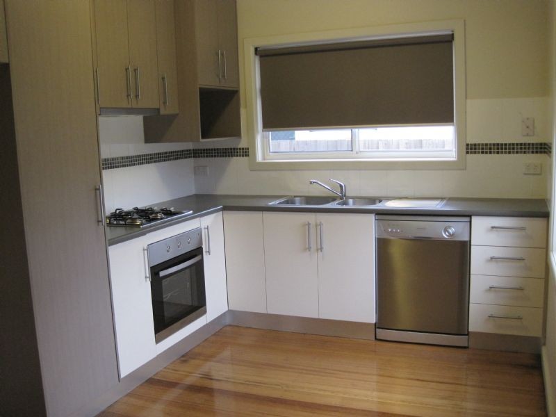 1/8 Waratah Avenue, Tullamarine VIC 3043