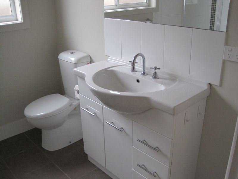 1/8 Waratah Avenue, Tullamarine VIC 3043