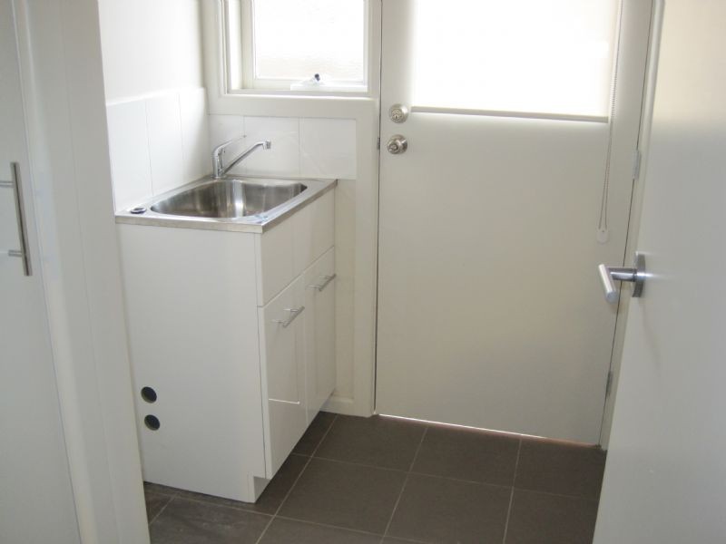 1/8 Waratah Avenue, Tullamarine VIC 3043