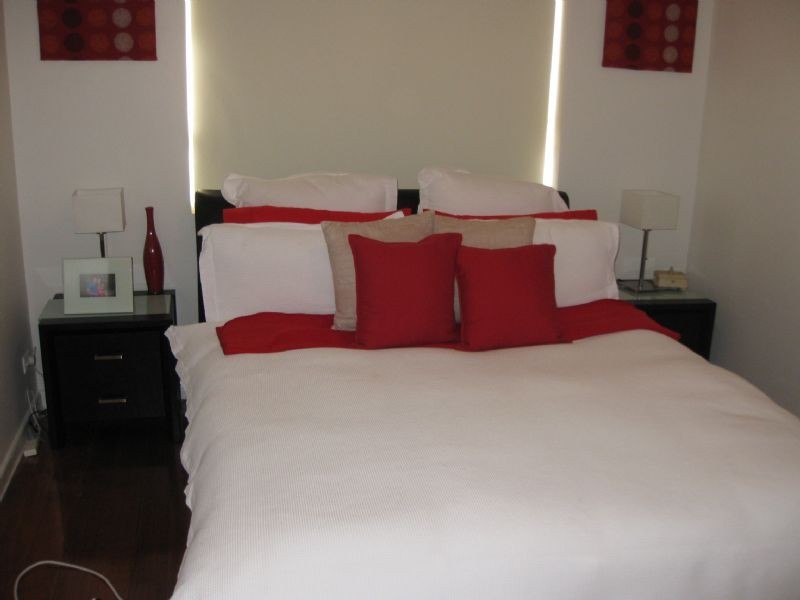 2/7 Saltely Street, South Kingsville VIC 3015