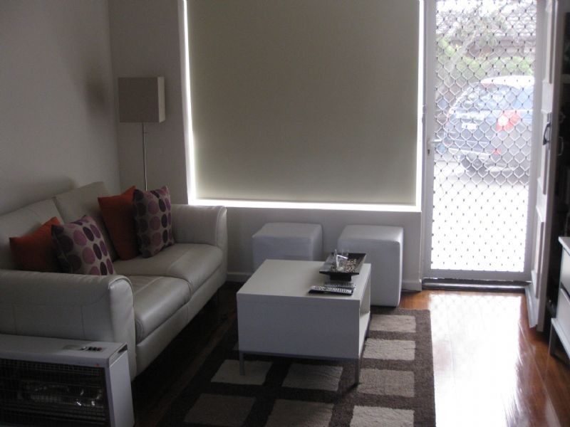 2/7 Saltely Street, South Kingsville VIC 3015