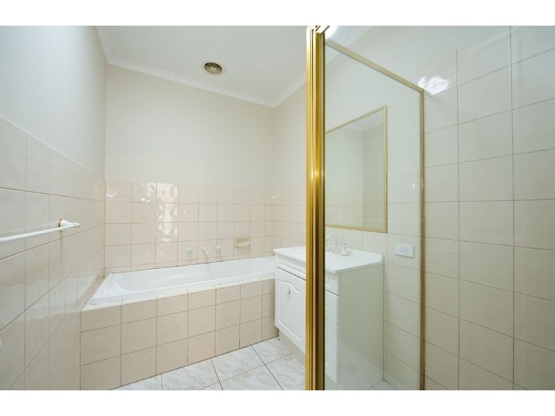 3/10 Banksia Grove, Tullamarine VIC 3043