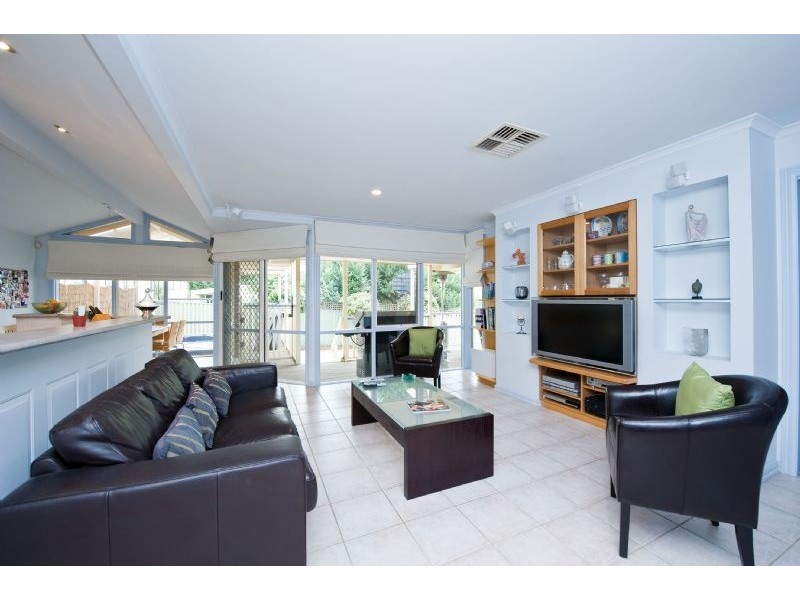 3 Blacksmith Drive, Attwood VIC 3049