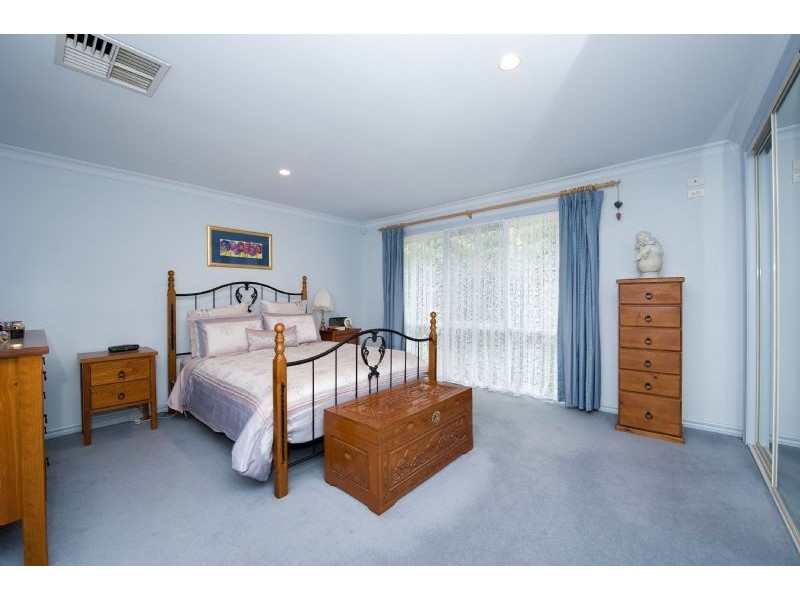 3 Blacksmith Drive, Attwood VIC 3049