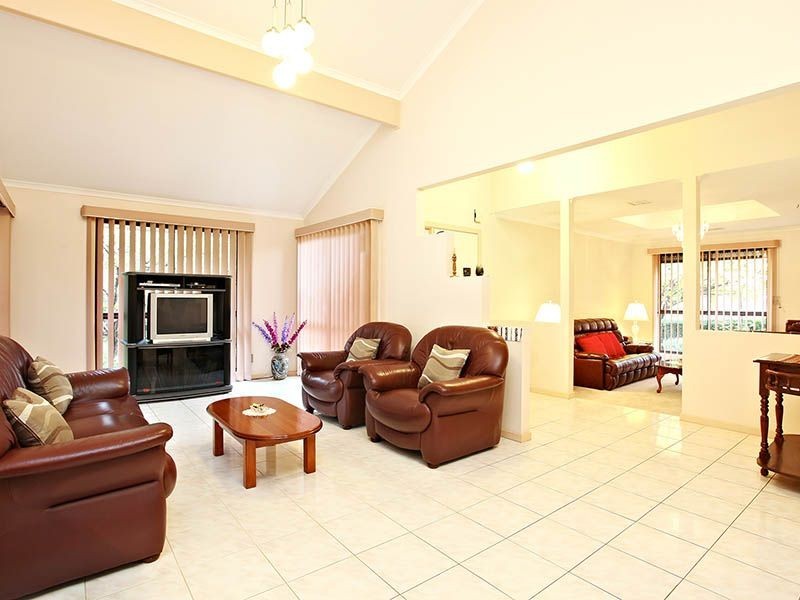 42 Normanby Drive, Greenvale VIC 3059