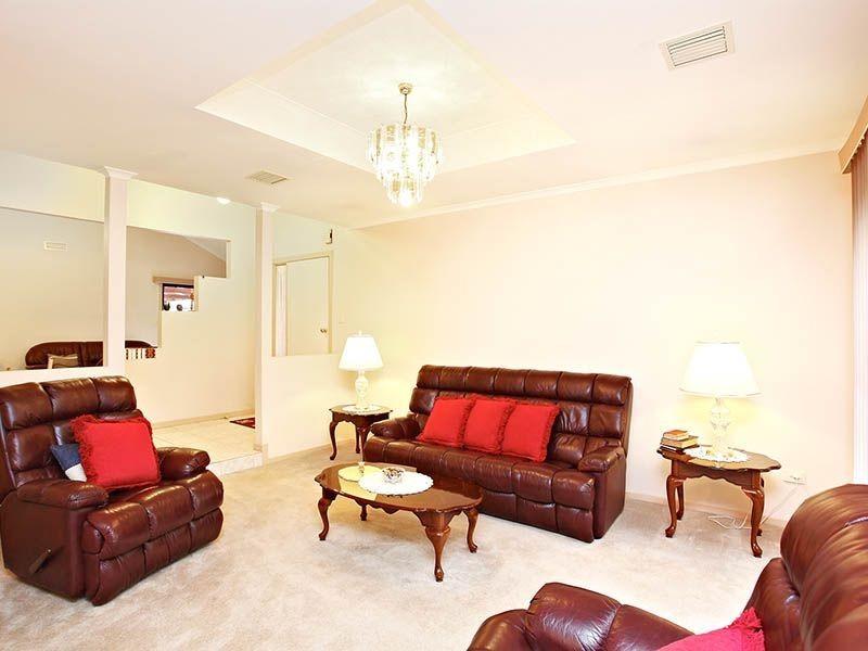 42 Normanby Drive, Greenvale VIC 3059
