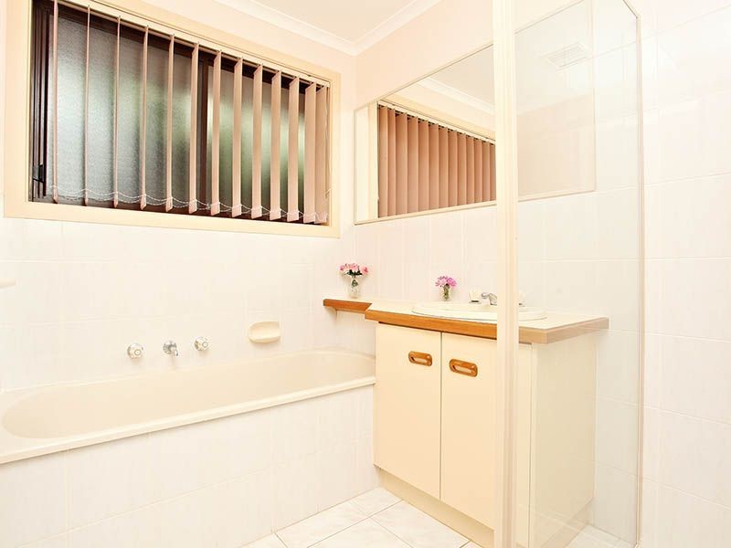 42 Normanby Drive, Greenvale VIC 3059