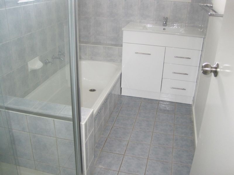 18 Cassandra Drive, Gladstone Park VIC 3043