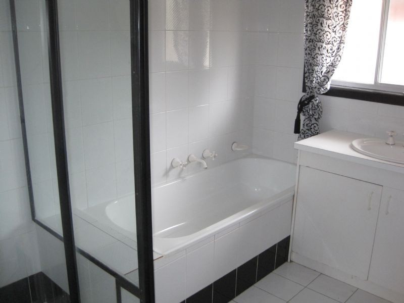 18 Glencara Close, Westmeadows VIC 3049