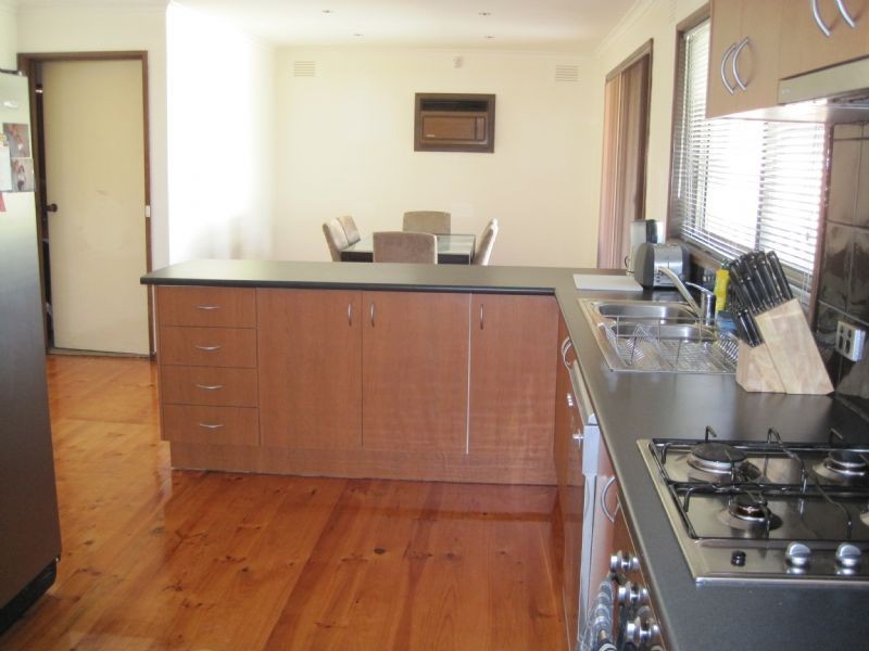 4 Elray Court, Tullamarine VIC 3043