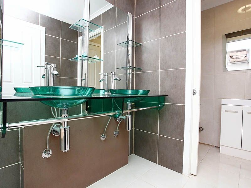 25 Payne Street, Gladstone Park VIC 3043