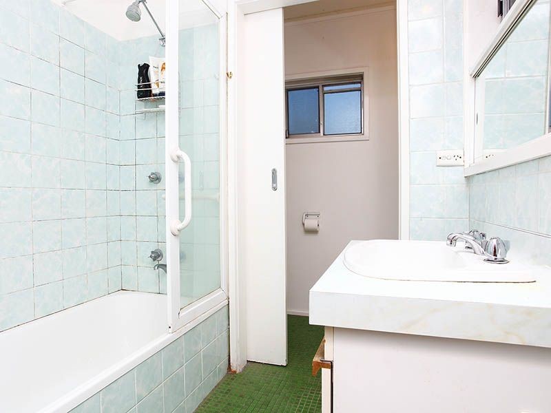 25 Payne Street, Gladstone Park VIC 3043