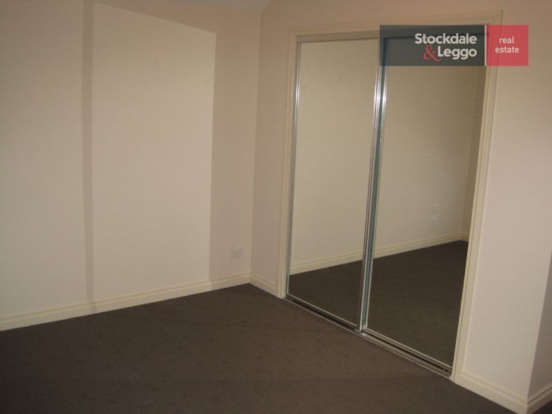 8/26 Hillcrest Drive, Westmeadows VIC 3049