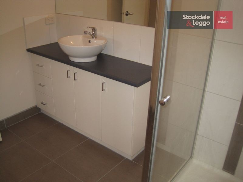 8/26 Hillcrest Drive, Westmeadows VIC 3049