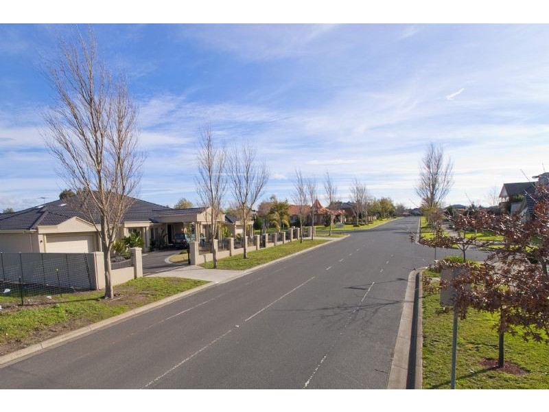 60 Normanby Drive, Greenvale VIC 3059