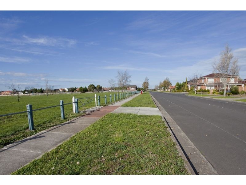 60 Normanby Drive, Greenvale VIC 3059