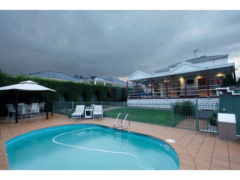 14 Gatehouse Drive, Attwood VIC 3049