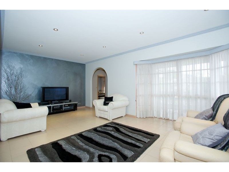 27 Elizabeth Street, Westmeadows VIC 3049