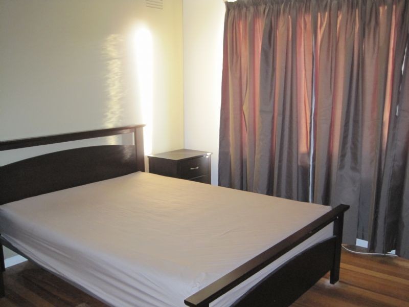 44 Katrina Drive, Gladstone Park VIC 3043