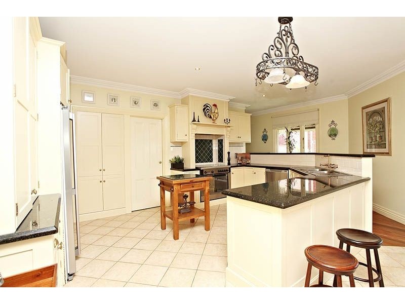 22 Arkley Drive, Greenvale VIC 3059