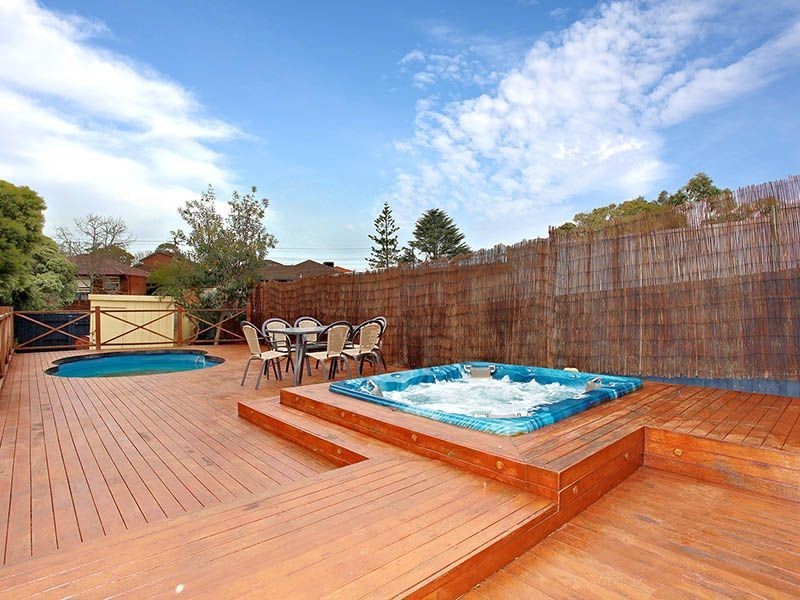 8 Roma Court, Tullamarine VIC 3043