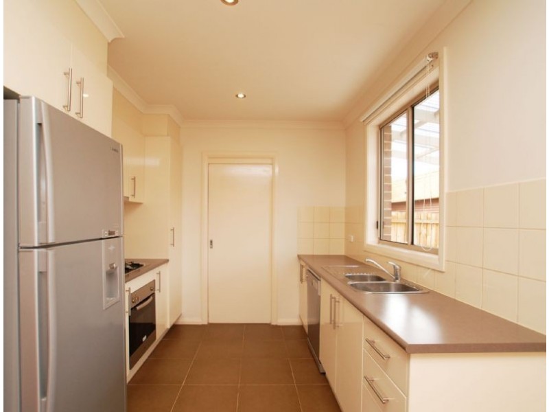 2/13 Harold Street, Glenroy VIC 3046