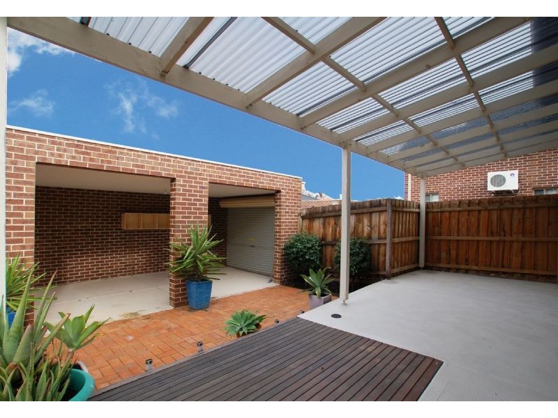 2/13 Harold Street, Glenroy VIC 3046
