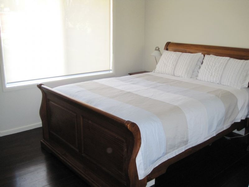 6 Nigel Crescent, Gladstone Park VIC 3043