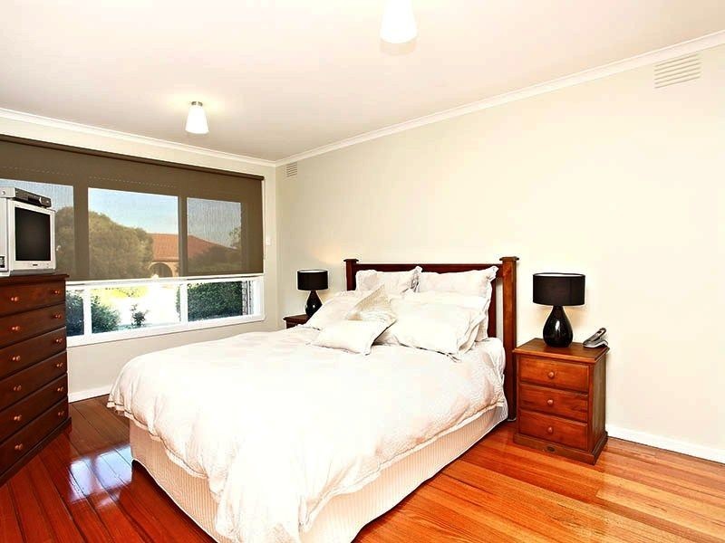 11 Scampton Crescent, Tullamarine VIC 3043