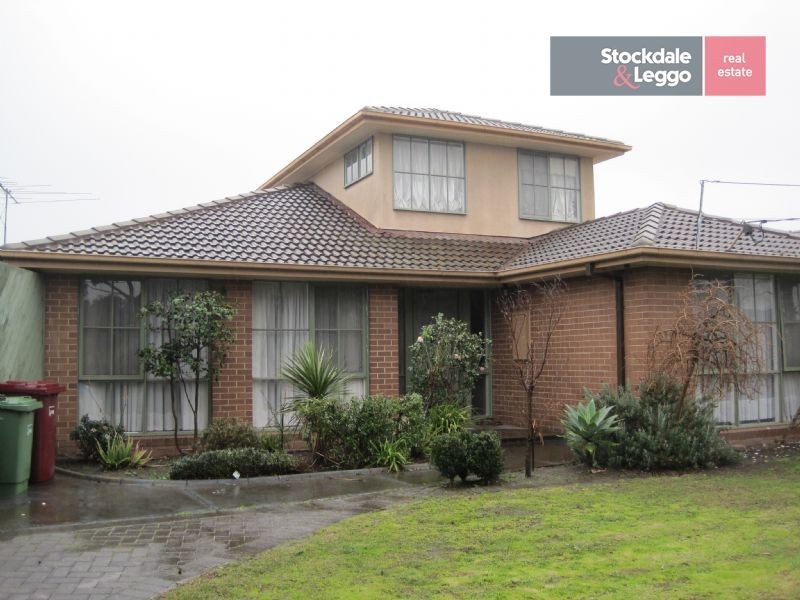19 Wolverton Drive, Gladstone Park VIC 3043