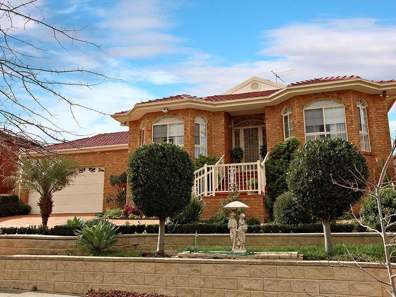 27 Stonebridge Way, Attwood VIC 3049