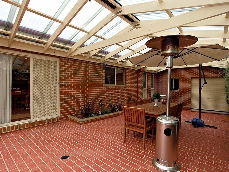 11 Lamplight Way, Attwood VIC 3049