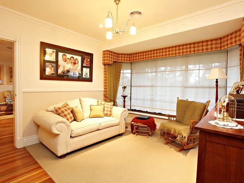 35 Heversham Grove, Greenvale VIC 3059