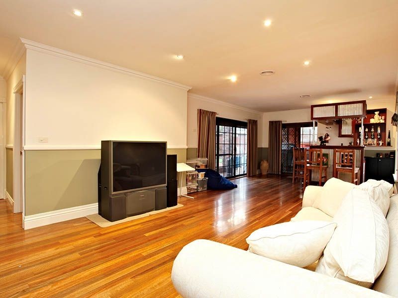 35 Heversham Grove, Greenvale VIC 3059