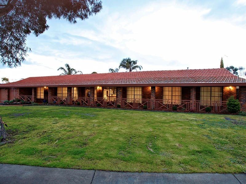 35 Heversham Grove, Greenvale VIC 3059