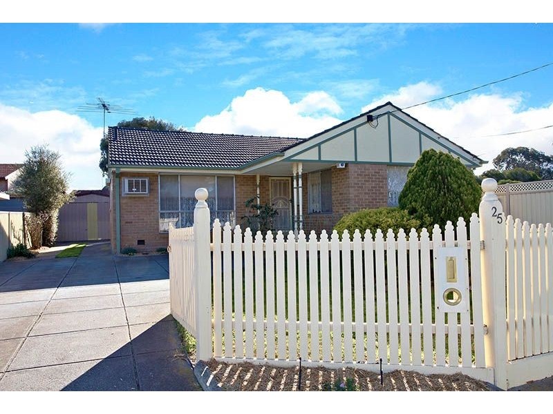 25 Tadstan Drive, Tullamarine VIC 3043