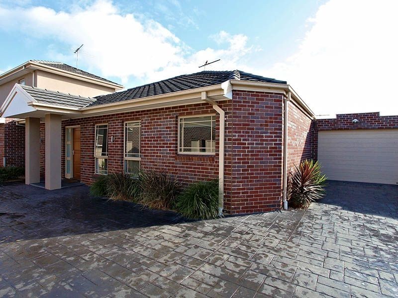 2/18 Broadmeadows Road, Tullamarine VIC 3043