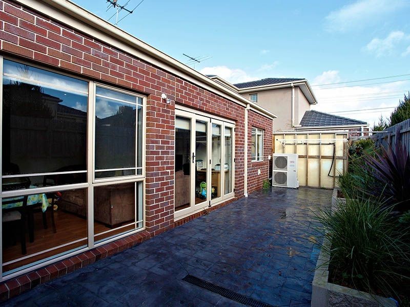 2/18 Broadmeadows Road, Tullamarine VIC 3043