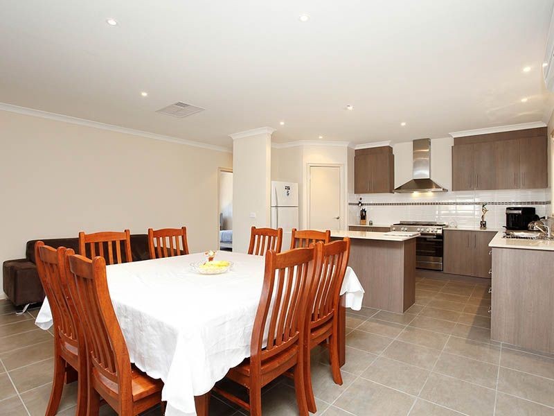 17 Castlehill Avenue, Greenvale VIC 3059