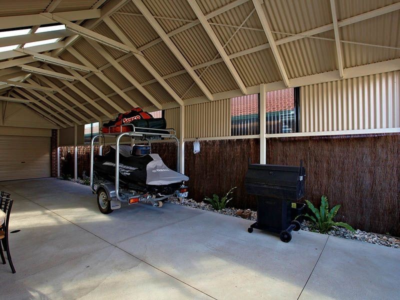 17 Castlehill Avenue, Greenvale VIC 3059