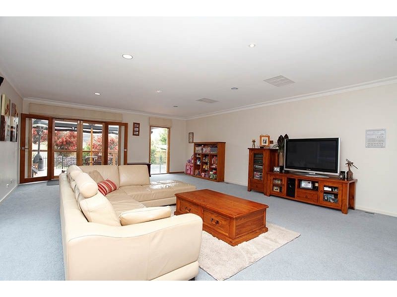 14 Annan Court, Greenvale VIC 3059