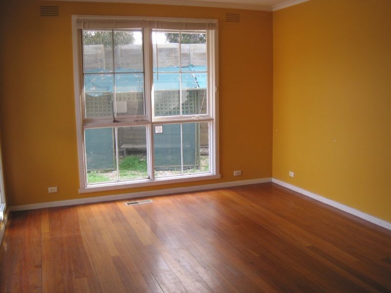 5 Fleetwood Court, Gladstone Park VIC 3043