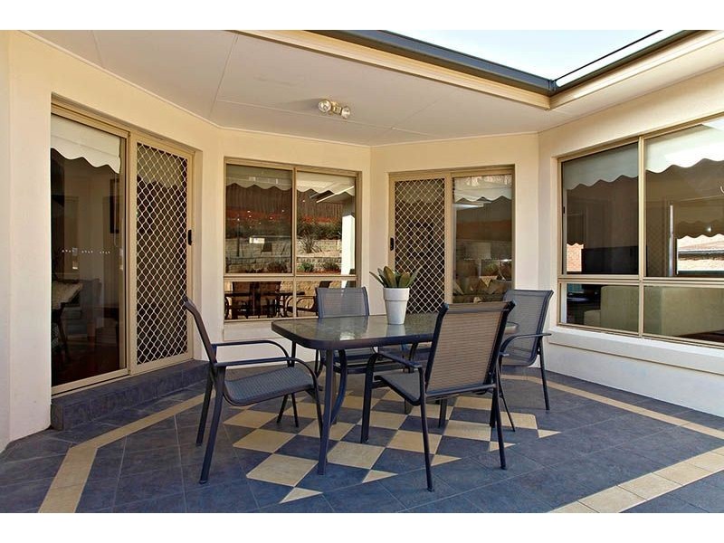 17 McIvor Way, Attwood VIC 3049