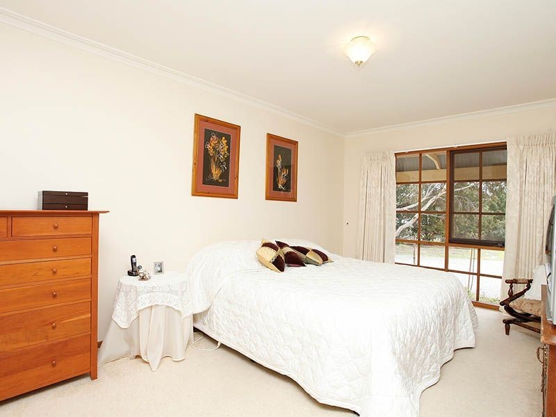 5 Dundee Court, Greenvale VIC 3059