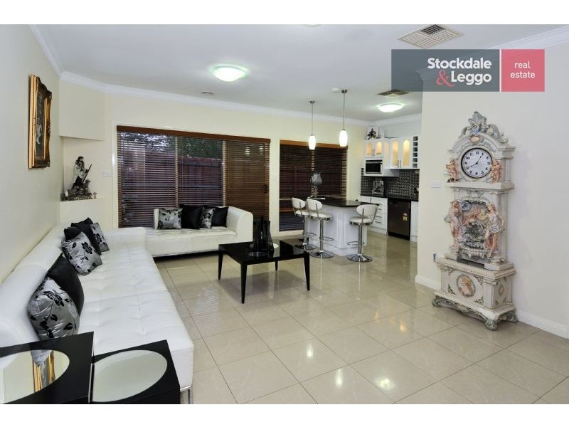 2/60 Toora Drive, Westmeadows VIC 3049