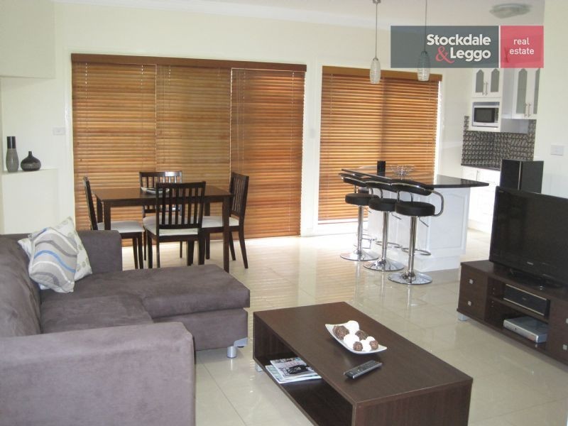 2/60 Toora Drive, Westmeadows VIC 3049